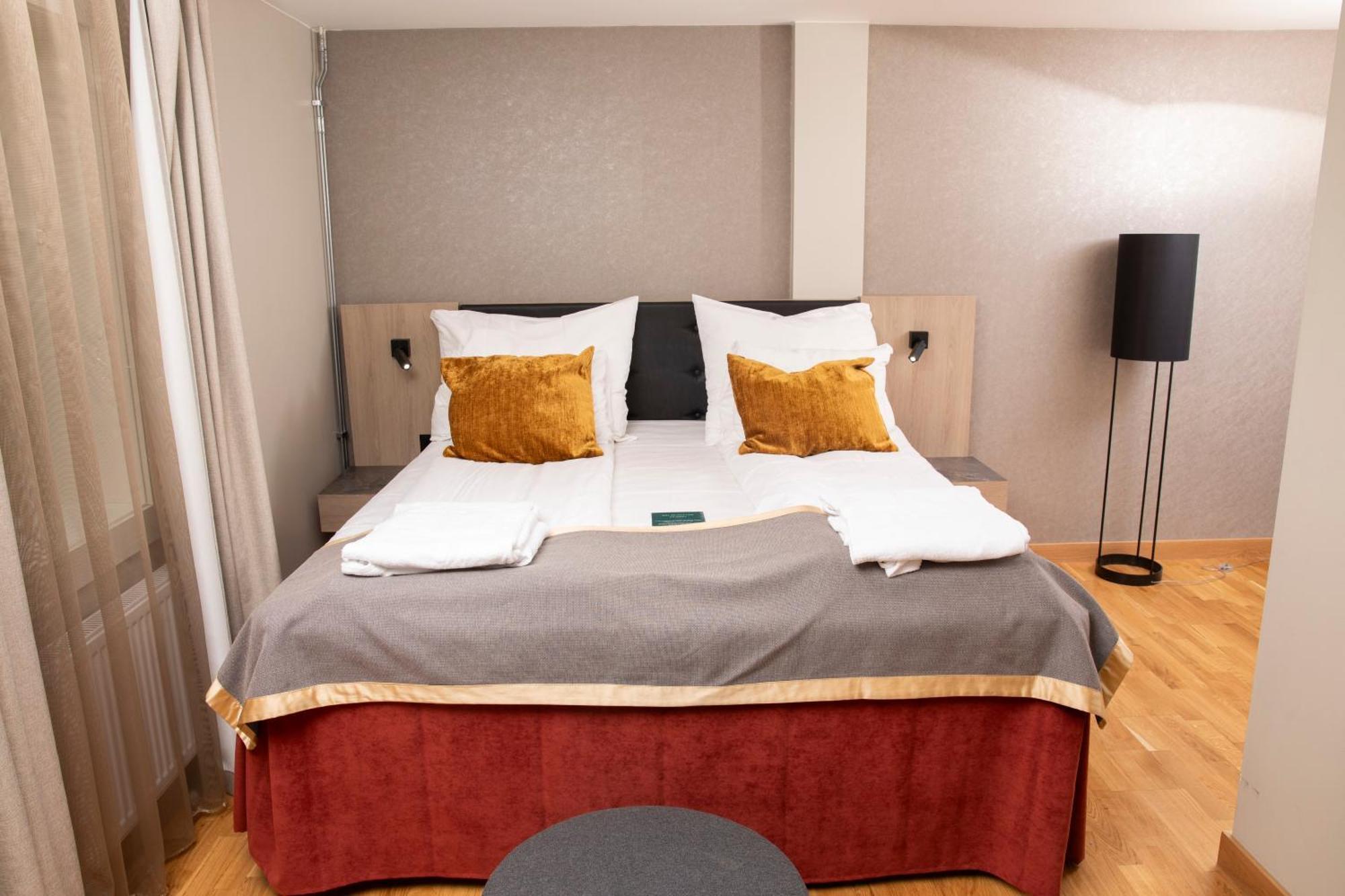 Home Hotel Bryggeparken Skien Bagian luar foto